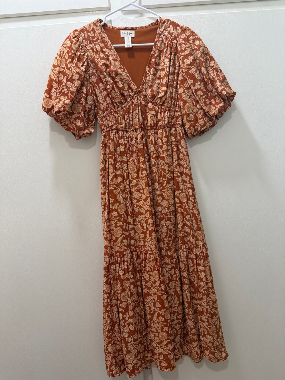 Jessica Simpson Rust Floral V‑Neck Tiered Maxi Dress